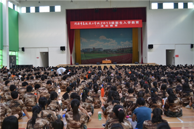 （图一）  法制教育现场