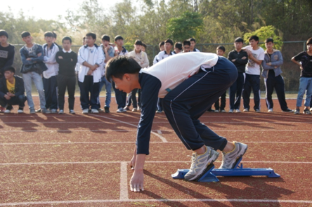 （图三）踏上跑道是一种选择