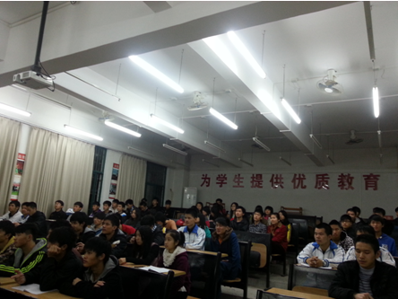 （图一）团总支、学生会成员欢聚一堂