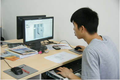 （图八）利用UG绘图编程