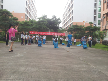 （图二）变身袋鼠，跳！