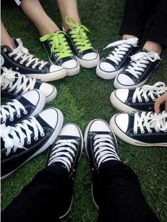 （图五）三等奖：曾梦儿（13级会计5班 E2栋701）《我的舍鞋》