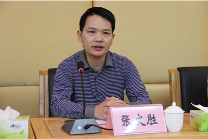 （图四）市人力资源和社会保障局副局长张文胜宣布开班