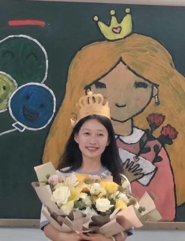 黄艳萍，本科学历，物流管理讲师，物流师.JPG.jpg