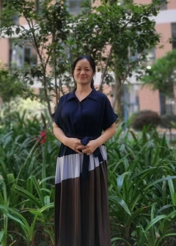 赖珊珊，本科学历，物流管理讲师，物流师.jpg