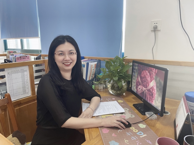 张海燕，本科学历，中共党员，会计高级讲师，会计师.jpg