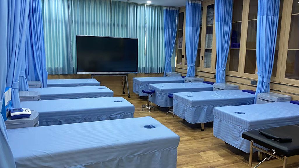 推拿实训室2