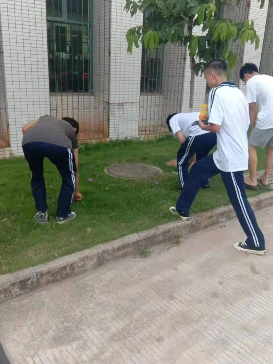 ebe8cd57ea3703376698e3f805bd2d5.jpg