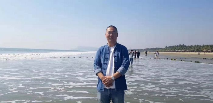 徐长亮.jpg