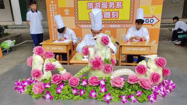 食品雕刻绝活展示.jpg