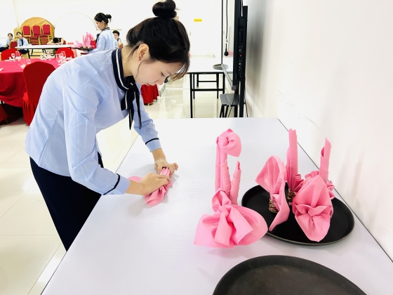 中餐摆台项目.jpg